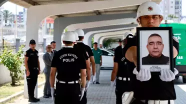 Görevi başında kalp krizi geçiren polis memuru şehit oldu