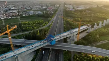Çin'de Yüksek Hızlı Demiryolu Köprüsü Tamamlandı