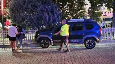 Cide'de Fenalaşan Sürücü Kaza Yaptı