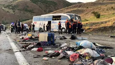 İmranlı'da Trafik Kazası: 4 Ölü, Sürücü Tutuklandı