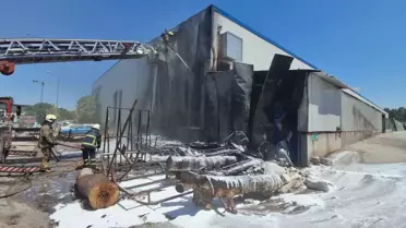 Bursa'da Fabrika Yangını Kontrol Altına Alındı