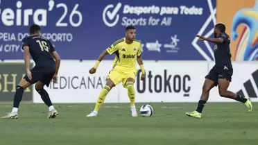 Fenerbahçe, UD Leira'yı 2-0 Mağlup Etti