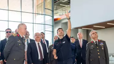 Bakan Güler, Teknoloji Merkezi'ni Ziyaret Etti