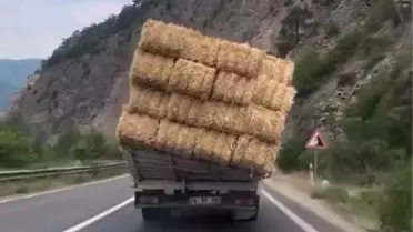 Tehlikeli Yüklü Kamyonun Anları