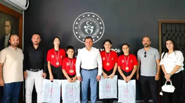 Güreş Şampiyonlarından Ziyaret