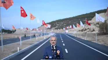 Bakan Uraloğlu duyurdu: 2,5 saatlik yol 36 dakikaya iniyor