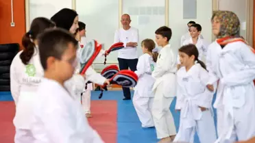 Başkan Kavuş, Yaz Spor Okulları'nda Gençlerle Bir Araya Geldi