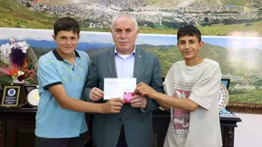 Bayburt'ta Kültür ve Sanat Şölenlerinde İkramiyeli Balon Heyecanı