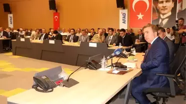 Vali Aydoğdu, Köy Muhtarlarıyla Sorunları Değerlendirdi