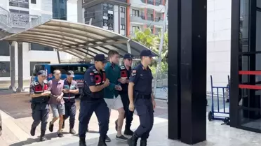 Alanya'da bıçaklı kavgada Rus kadın hayatını kaybetti