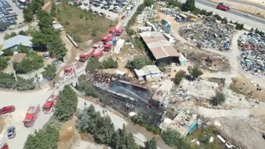 Gebze'de Yediemin Deposunda Yangın