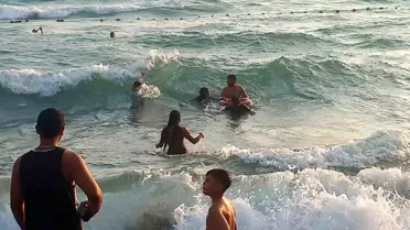 Hatay'da Boğulma Tehlikesi Geçiren 3 Çocuk Kurtarıldı