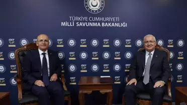 Bakanlar IDEF 2025'te Buluştu