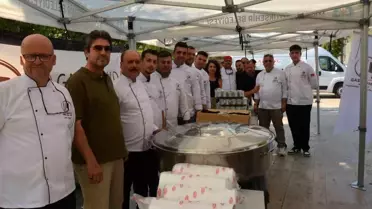 Ferdi Zeyrek Anısına Bin Kişilik Pilav Hayrı Düzenlendi