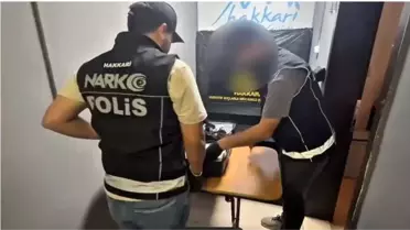 Hakkari'de 17 Kilo Uyuşturucu Ele Geçirildi