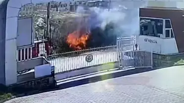 Antalya'da Elektrik Hattı Yangına Neden Oldu: 1500 Saman Baliye Yandı