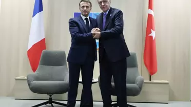 Macron ve Erdoğan Gazze'deki Durumu ve İki Devletli Çözümü Görüştü