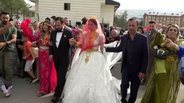 Hakkari'de Büyüleyici Düğün