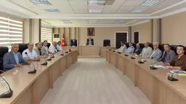 Hakkari'de Muhtarlarla Buluşma