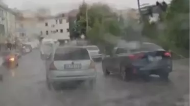 Develi'de Sağanak Yağış Etkili Oldu