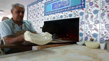 Malatya'da Fırıncılar Kavurucu Sıcakla Mücadele Ediyor