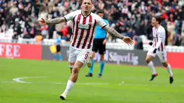 Sivasspor'dan Rey Manaj'a Veda