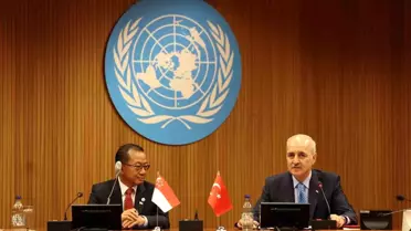 Kurtulmuş ve Seah Kian Peng Görüştü