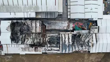 Arnavutköy'de Fabrika Yangını Kontrol Altında