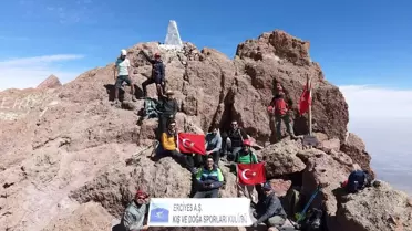 Erciyes'te Tarifelendirilmiş Zirve Tırmanışları Başladı