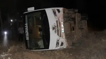 Ceylanpınar'da Servis Otobüsü Devrildi