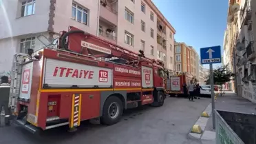 Eskişehir'de Yangın, 2 Kedi Dumandan Etkilendi