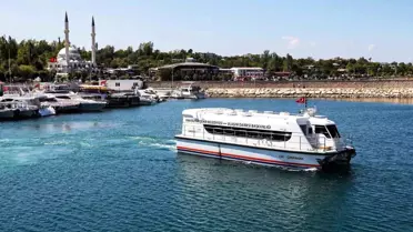 Van Büyükşehir Belediyesi, Akdamar Adası'na Deniz Otobüsü Seferlerine Yeniden Başlıyor