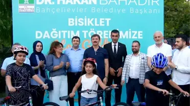 Bahçelievler'de Gençlere Bisiklet Dağıtımı Devam Ediyor