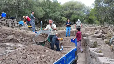 Manisa'da Hestia Heykeli Sergileniyor