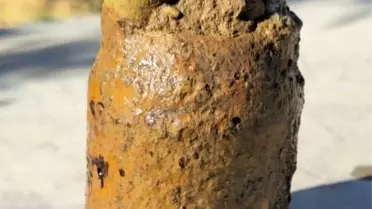 Zeytin Bahçesinde Eski Top Mermisi Bulundu