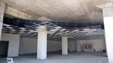 Kırşehir'deki Minibüs Terminali Projesi Tamamlanmıyor, Vatandaşlar Tepkili
