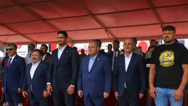Karakucak Güreşleri Başladı