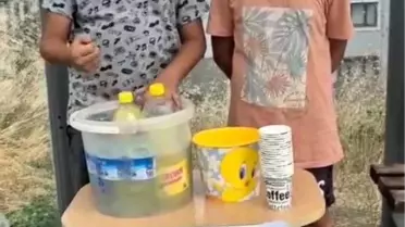 Çocuklardan Fidan İçin Anlamlı Limonata Satışı