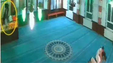 Imam, Düşen Çocuğu Havada Yakaladı
