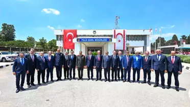 KKTC'ye Hibe Araçlar Teslim Edildi