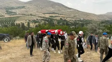 26 Yıl Sonra Şehit Onbaşı Kemal Demirbaş Memleketine Nakledildi