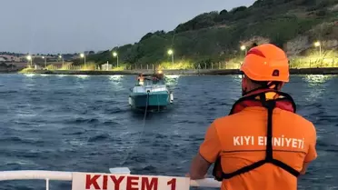 Çanakkale'de Sürüklenen Tekne Kurtarıldı