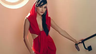 Hande Erçel, İtalya Tatili Sonrası Bodrum'da Kameralara Yakalandı