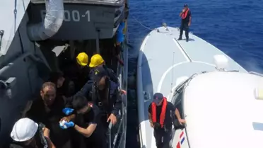 TCG Bozcaada, Yaralıya Yardım Etti