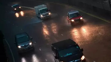 Hong Kong'da Yoğun Yağış Uyarısı