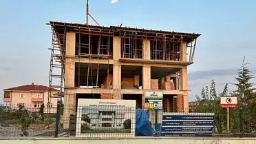 İnşaatta Düşen İşçi Hayatını Kaybetti
