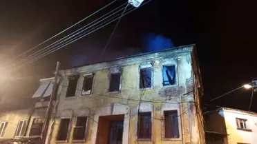 Balıkesir'de Tarihi Binada Yangın