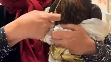 Tavuk için hastaneye giden kadın