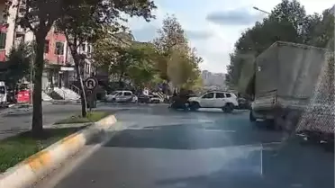 Esenyurt'ta Motosiklet Kazası: Sürücü Yaralandı