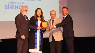 BAİBÜ'de Ödül Töreni